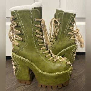 listing-status-banner